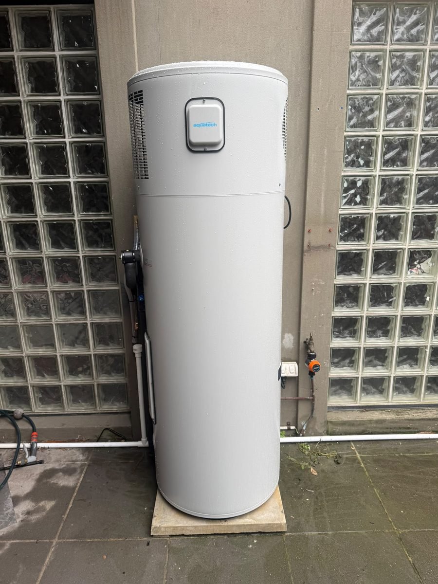 Installed heat pump hot water system