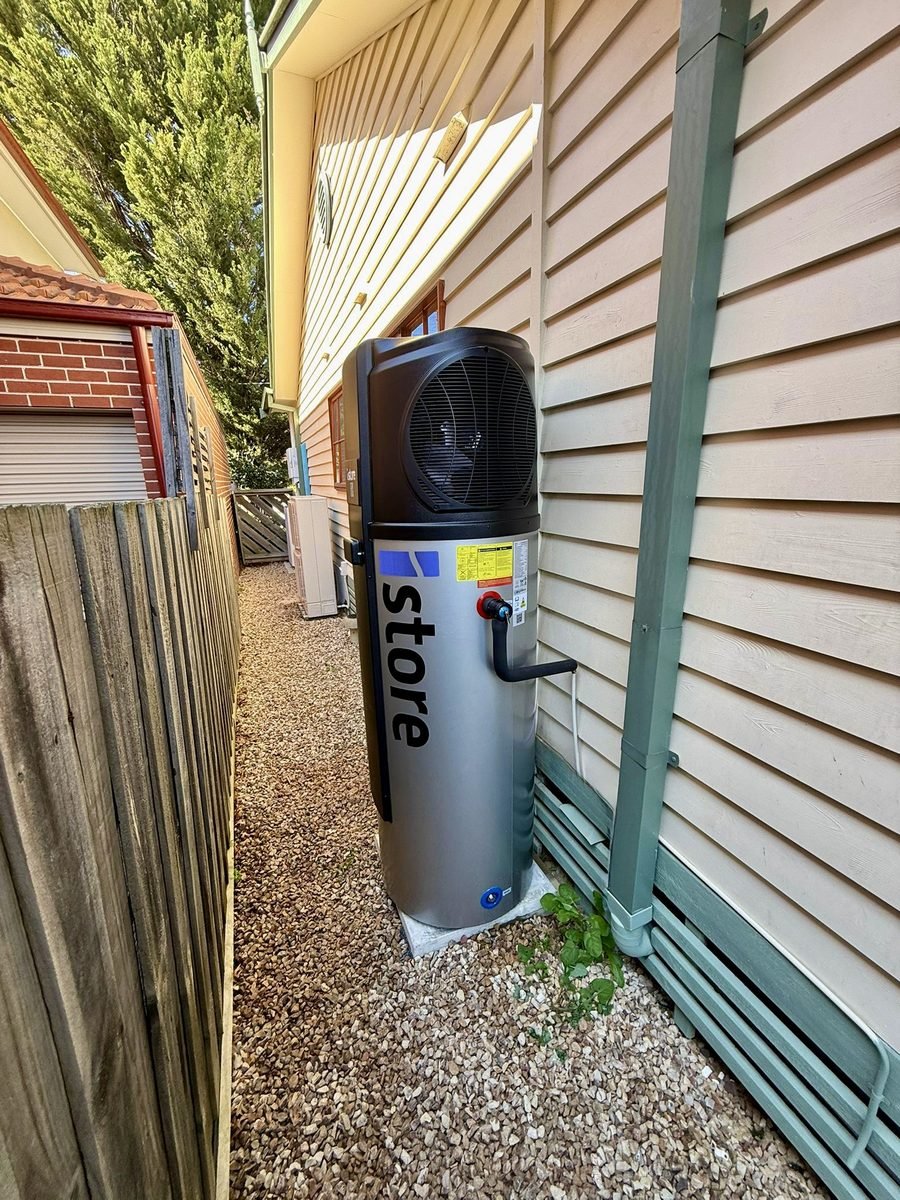 Installed heat pump hot water system